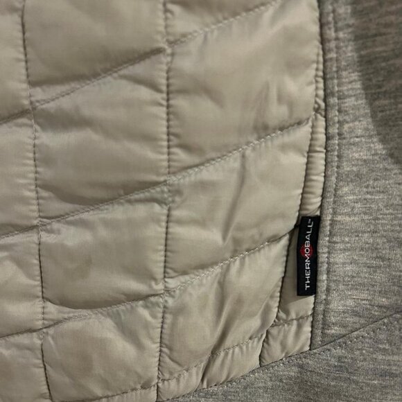The North Face Thermoball Women's Full Zip Jacket Size M EUC - Picture 6 of 14